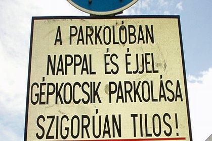 Parkoló