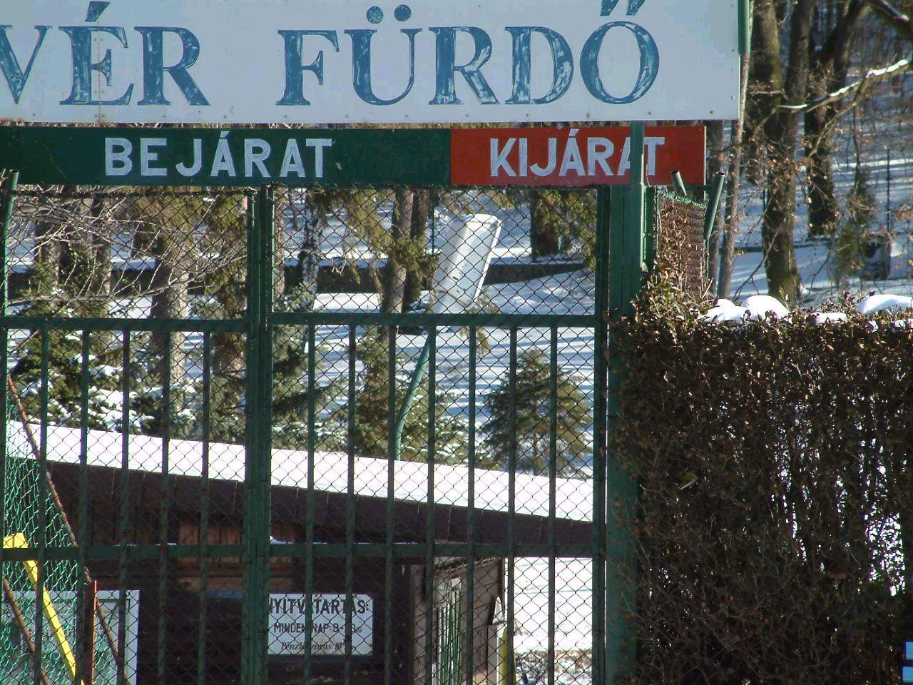 Vérfürdő